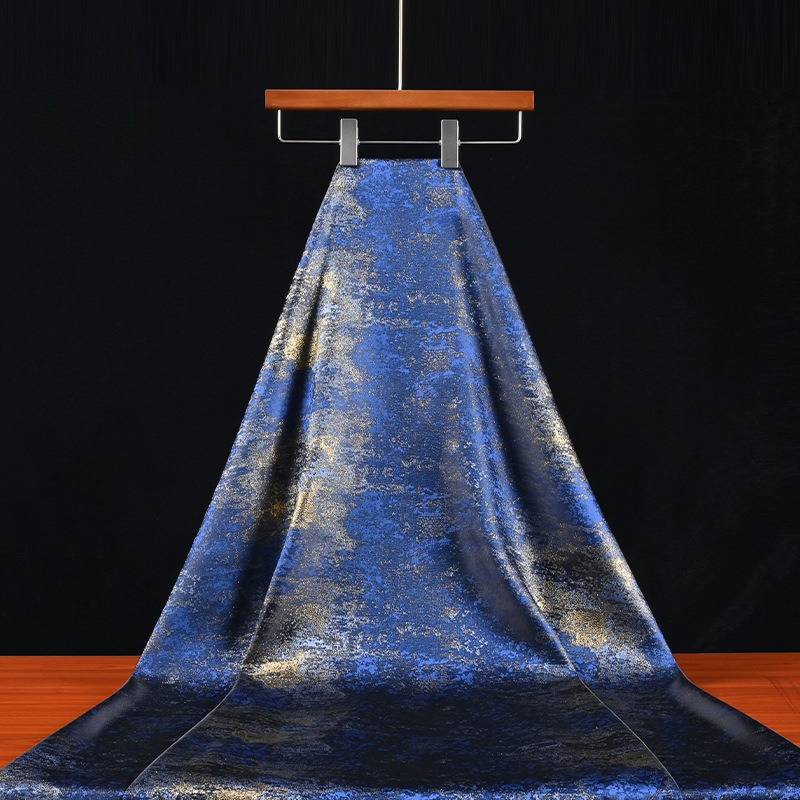Home Textiles Usa - ผ้าลายสีน้ำเงินแบบเรโทร ไล่สีทอง มีพื้นผิว ผ้าทอละเอียด ปักลายฟอยล์ทอง สำหรับชุดกี่เพ้าและฮั่นฝูสไตล์จีน